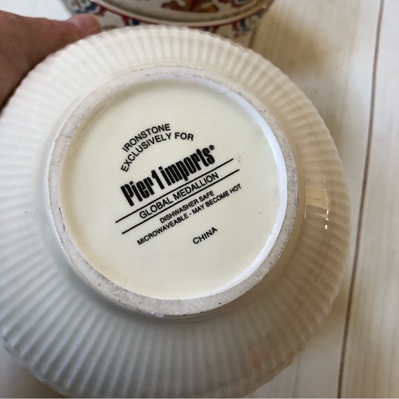 Pier 1 Global Medallion set of 4 cereal soup bowls - Picture 3 of 5